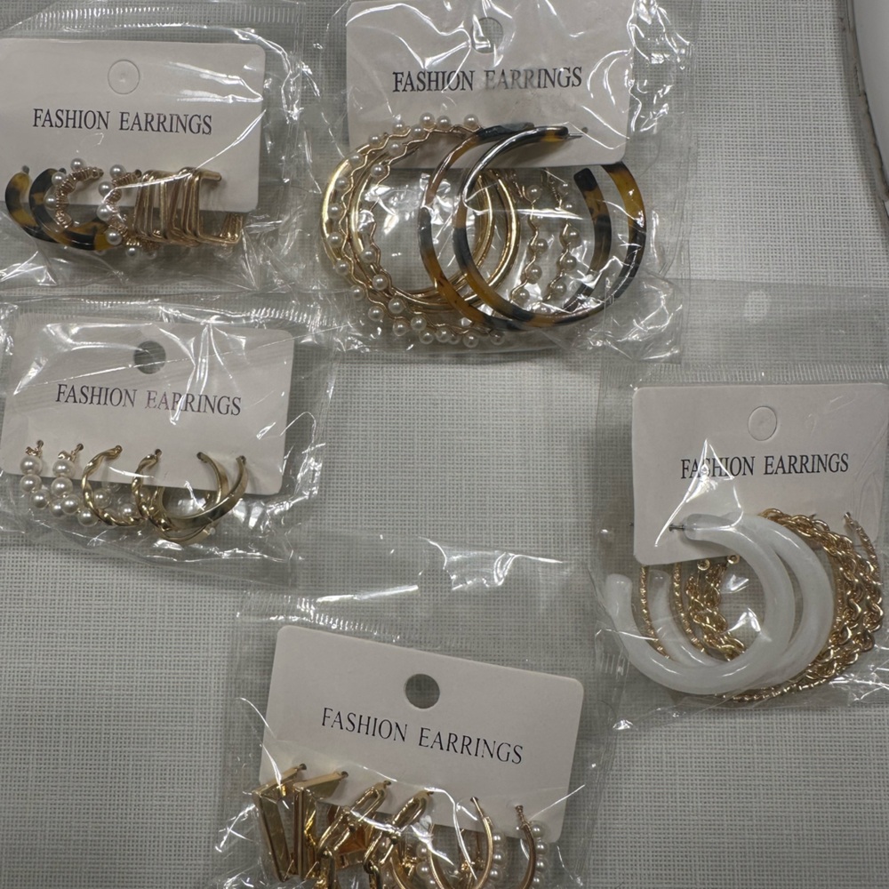 FA Gold and Pearl Earring Collection